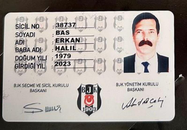 Erkan Baş: "Yıllardır yüreğimde yeri olan Beşiktaş kimliğimi aldım"