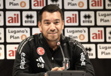 Giovanni van Bronckhorst UEFA Avrupa Ligi play-off turu ilk maçından sonra Lugano'da yaptığı basın toplantısında beraberliğin avantaj olduğunu söyledi.