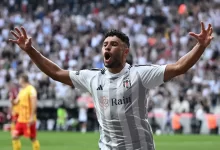 Alex Oxlade Chamberlain ve Samet Akaydın farkı !